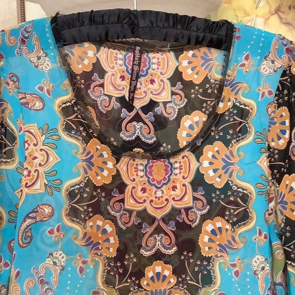 Tunic - Picture 2 of 4